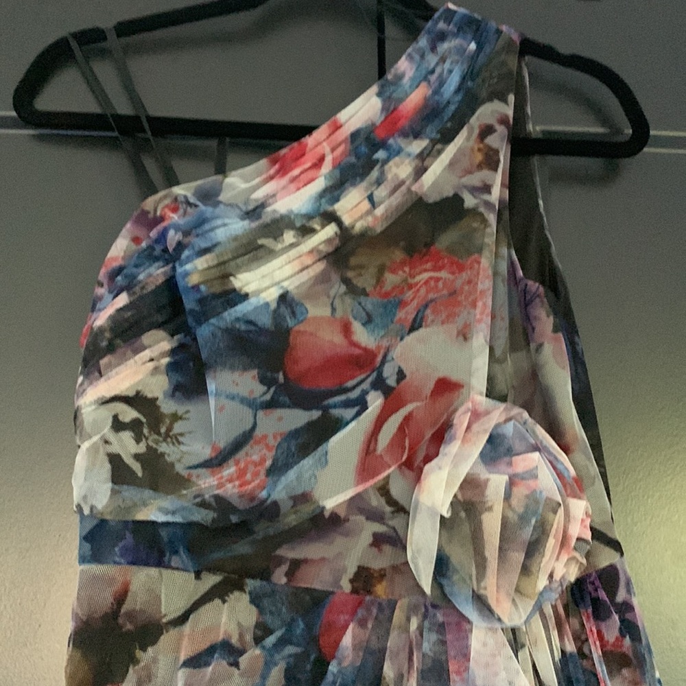 Adrianna Papell one shoulder printed chiffon gown - Picture 6 of 16